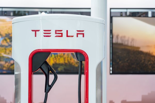 北京科汇配资 特斯拉季度交付量创历史纪录，电动化转型是否迎来拐点？